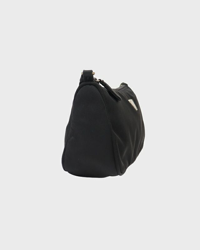 PRADA 三角ロゴ金具ナイロンワンショルダーバッグ | Hedy
