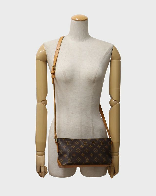 LOUIS VUITTON モノグラム トロター | Hedy