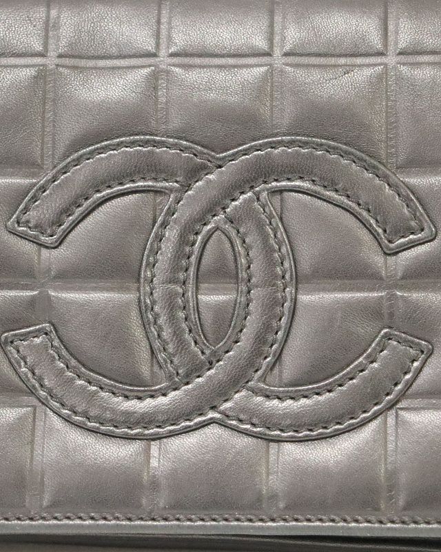 CHANEL チョコバーワンショルダーバッグ | Hedy