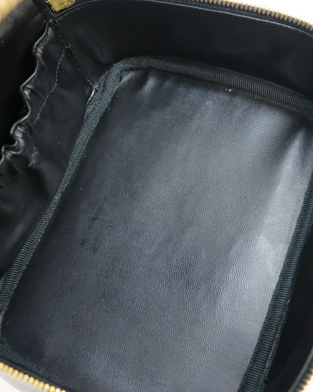 CHANEL キャビアスキンバニティバッグ | Hedy