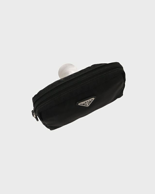 PRADA 三角ロゴナイロンポーチ | Hedy