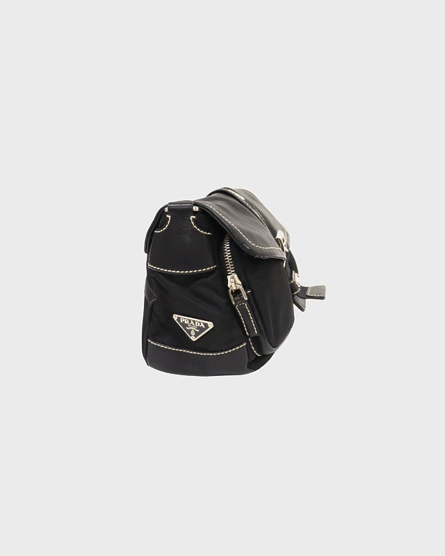 PRADA 三角ロゴ金具ナイロンレザーショルダーバッグ | Hedy