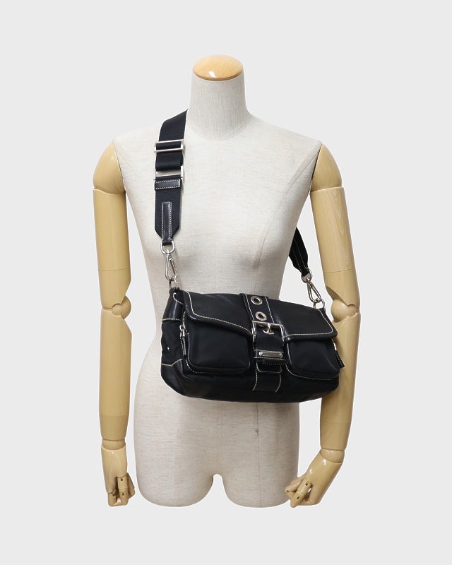 PRADA 三角ロゴ金具ナイロンレザーショルダーバッグ | Hedy