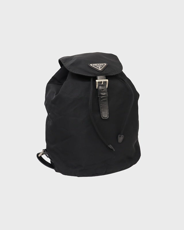 PRADA 三角ロゴ金具ナイロンリュックサック | Hedy