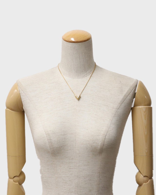 LOUIS VUITTON エッセンシャルVネックレス | Hedy