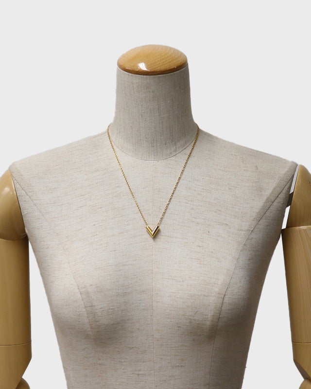 LOUIS VUITTON エッセンシャルVネックレス | Hedy