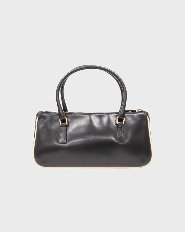 PRADA ロゴ刻印レザーハンドバッグ | Hedy