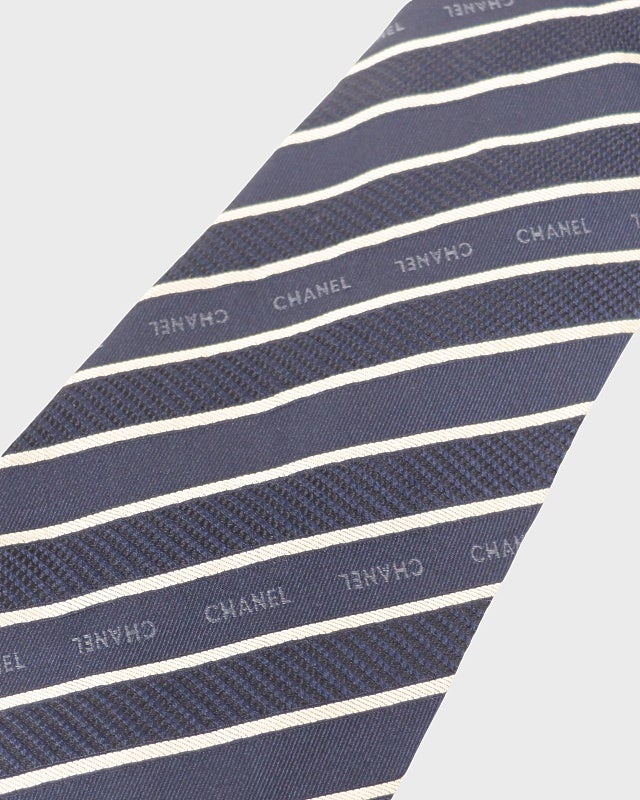 CHANEL ロゴストライプシルクネクタイ | Hedy