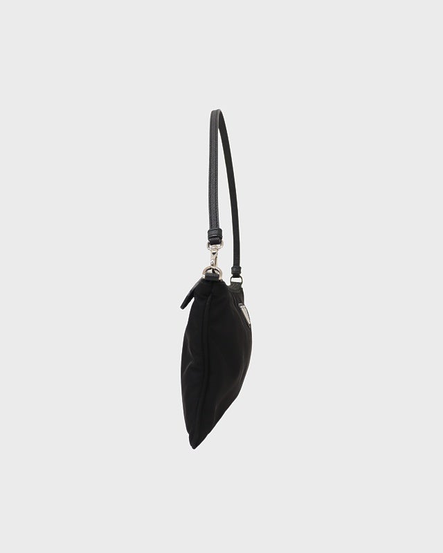 PRADA 三角ロゴ金具ナイロンレザーワンショルダーバッグ | Hedy