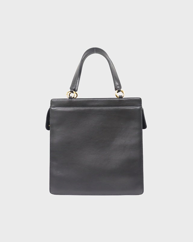 CHANEL ロゴ刺繍トートバッグ | Hedy