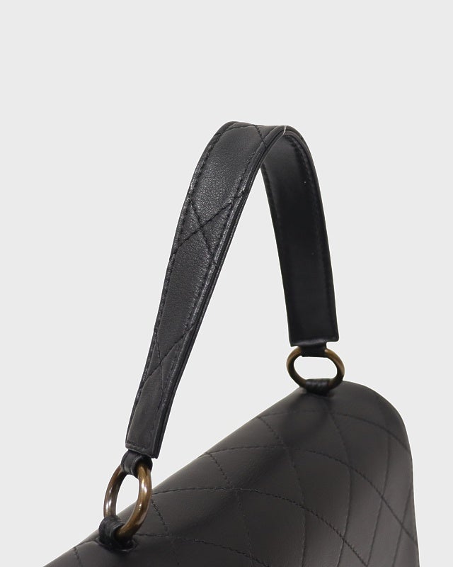 CHANEL マトラッセターンロックハンドバッグ | Hedy