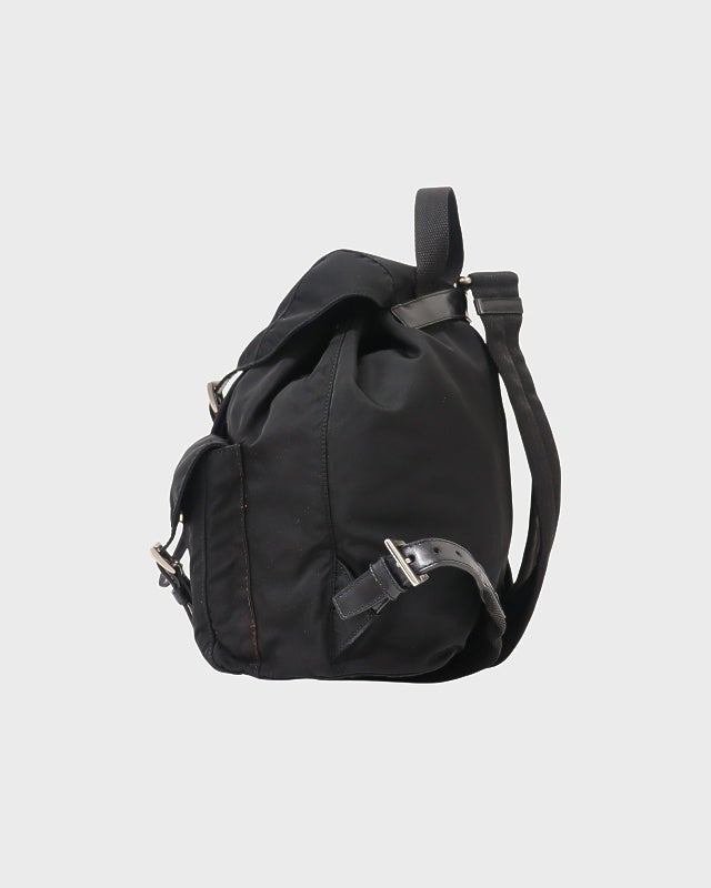 PRADA 三角ロゴ金具ナイロンリュックサック | Hedy