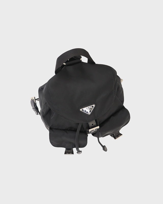 PRADA 三角ロゴ金具ナイロンリュックサック | Hedy