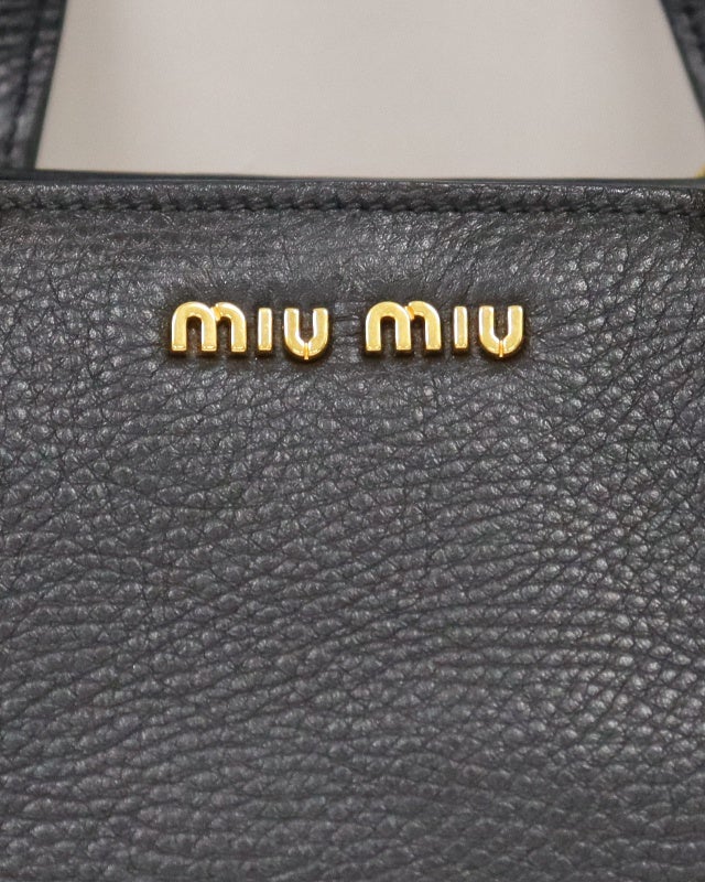 miu miu ロゴヴィッテロカリブレザー2Wayバッグ | Hedy