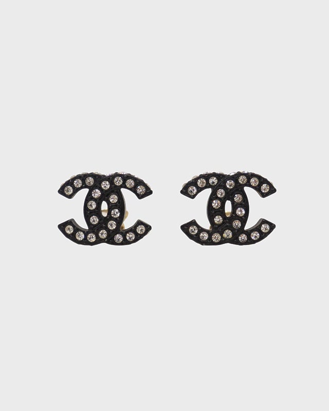 CHANEL ⭐︎ 三日月　ブラック　イヤリング CHANEL COCOラインストーンイヤリング | Hedy