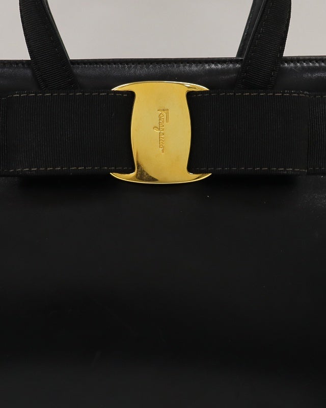 Ferragamo VARA金具ハンドバッグ | Hedy