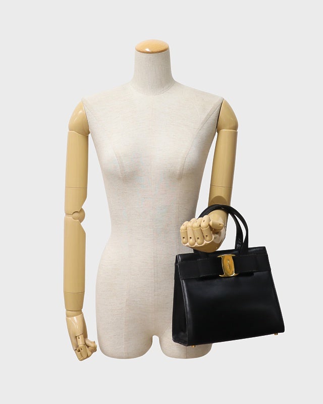 【超超レア・美品・90's】Ferragamo VARA金具　ハンドバッグ Ferragamo VARA金具ハンドバッグ | Hedy