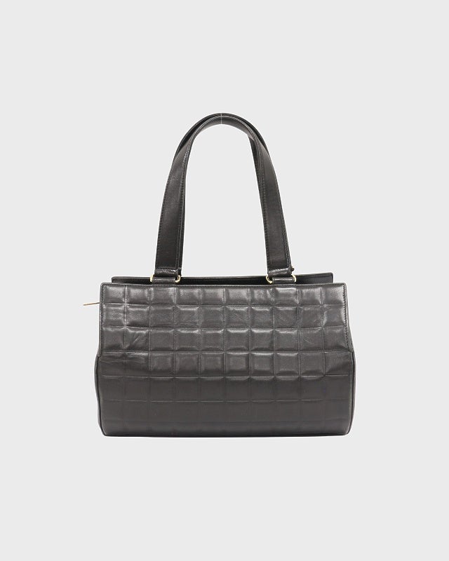 CHANEL チョコバーラムスキンハンドバッグ | Hedy
