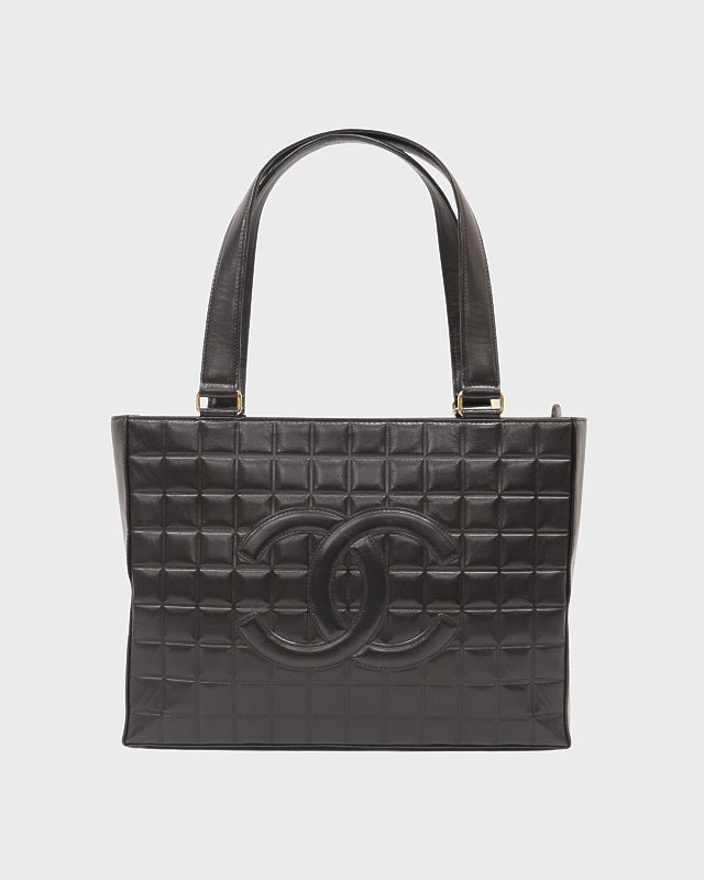 CHANEL チョコバーラムスキントートバッグ | Hedy