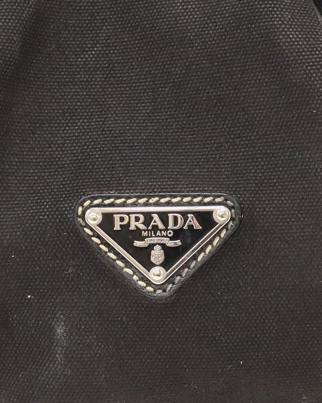 PRADA ロゴエンボスレザーショルダーバッグ | Hedy
