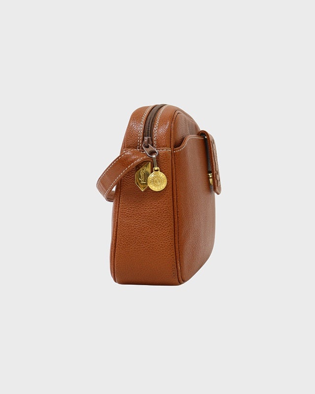 YSLロゴ　ショルダーバック Yves Saint Laurent イヴ・サンローラン YSLロゴ ロゴ型押し