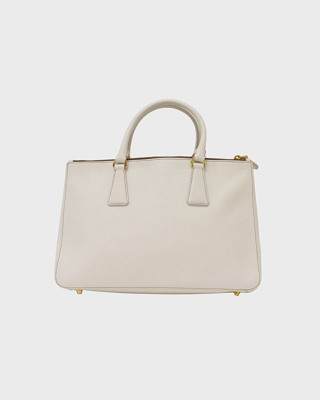 PRADA 三角ロゴサフィアーノレザーハンドバッグ | Hedy