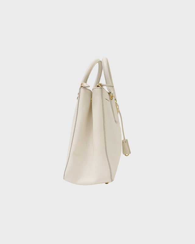 PRADA 三角ロゴサフィアーノレザーハンドバッグ | Hedy