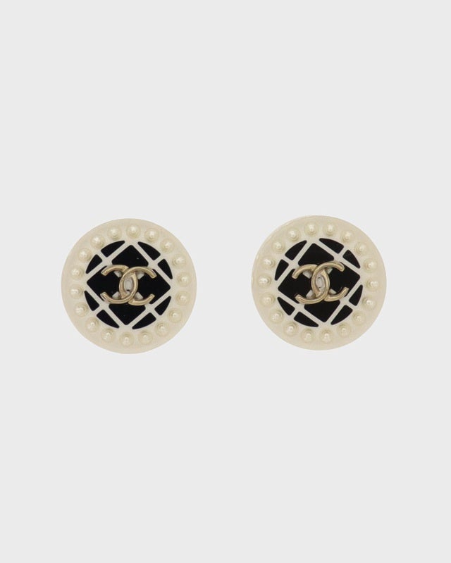 CHANEL COCOラウンドパールピアス | Hedy