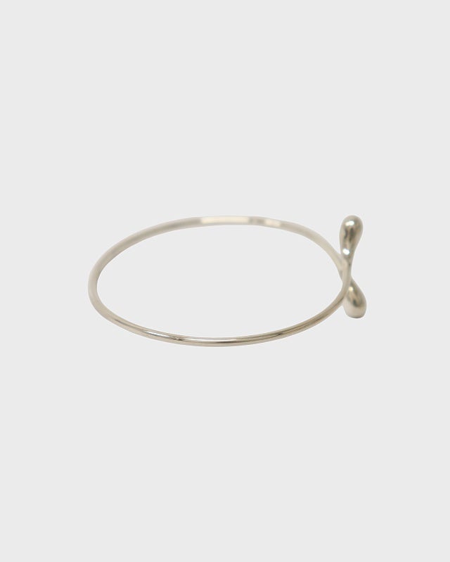 【TIFFANY&Co】　鏡面仕上げ　ダブル　ティアドロップ バングル T&Co TIFFANY&CO. ティアドロップバングル | Hedy