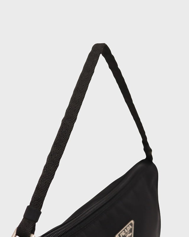 PRADA 三角ロゴ金具ナイロンワンショルダーバッグ | Hedy