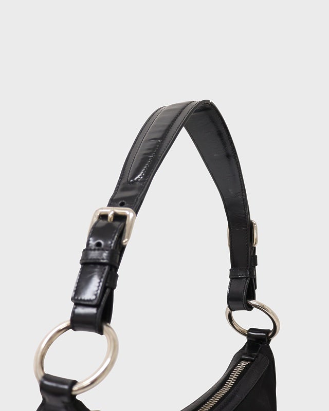 三*形様 極美品 PRADA 1999AW 高級ファー切替 ショルダーバッグ ブ PRADA 三角ロゴ金具ナイロンレザーワンショルダーバッグ | Hedy