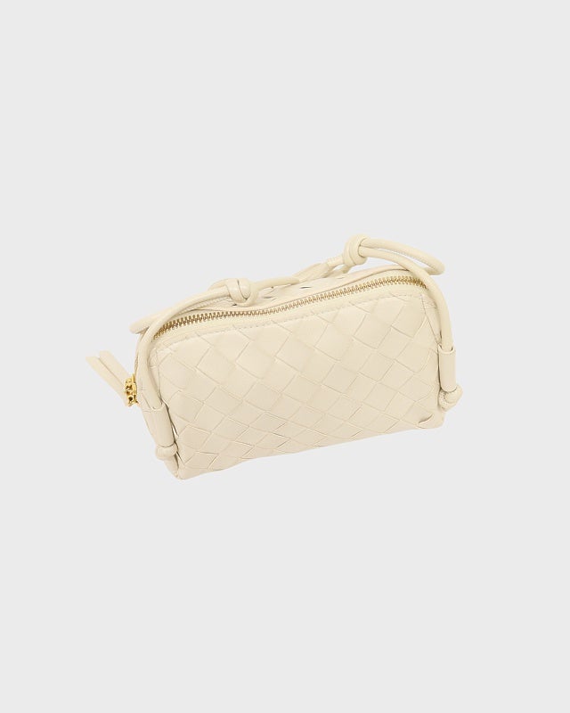 BOTTEGA VENETA 正規品 イントレチャート サテンミニバッグ BOTTEGA VENETA (ボッテガ・ヴェネタ) イントレチャート ミニ レザー
