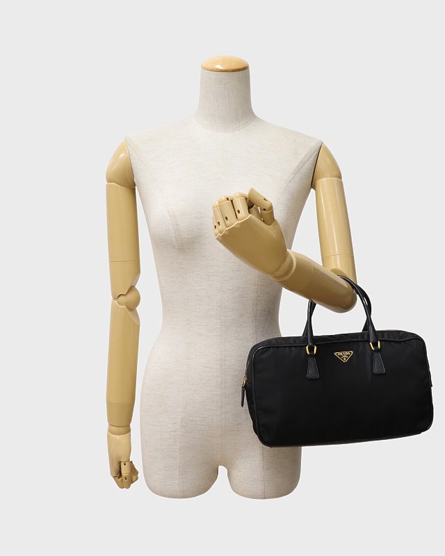 PRADA 三角ロゴ金具ナイロンハンドバッグ | Hedy