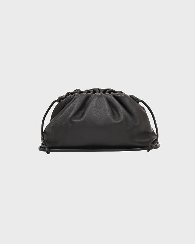 BOTTEGA VENETA ブラック　ポーチ BOTTEGA VENETA ミニ ザ ポーチ | Hedy