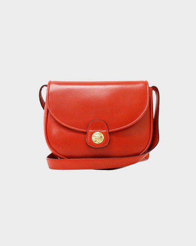 美品 CELINE 袋付 トリオンフ金具 レザー ショルダーバッグ F/07 CELINE トリオンフ金具レザーショルダーバッグ | Hedy