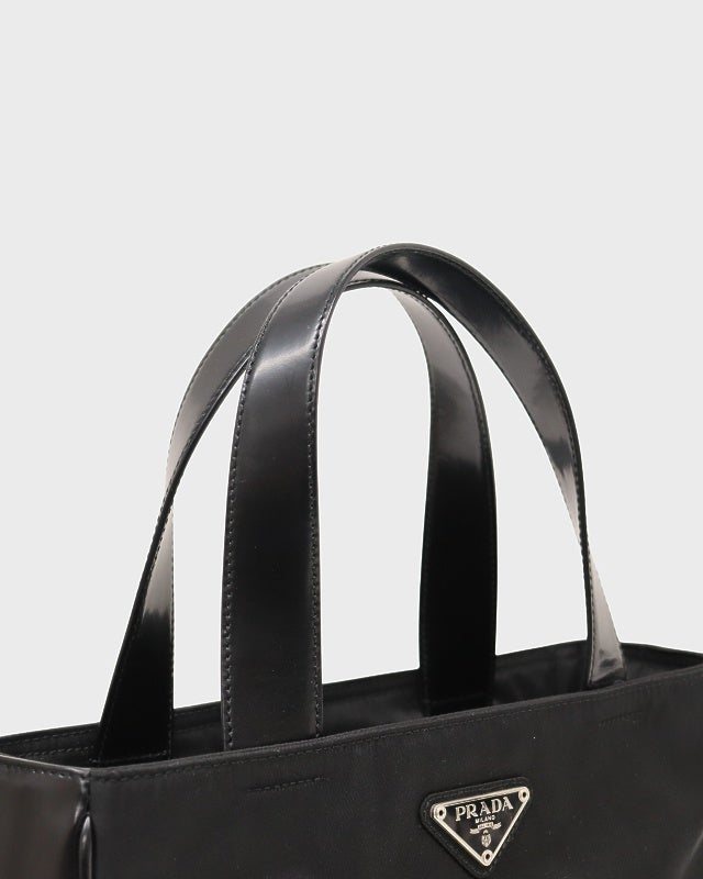 PRADA 三角ロゴ金具ナイロンレザーハンドバッグ | Hedy