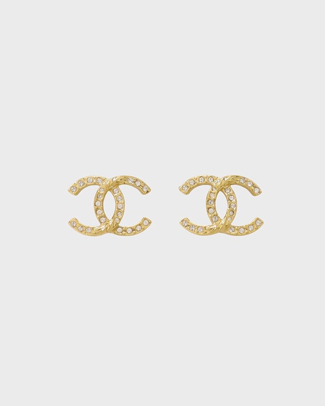 【Myday公式アカウント01 】CHANEL ロゴ　ストーン ピアス(片耳用) CHANEL COCOラインストーンピアス | Hedy