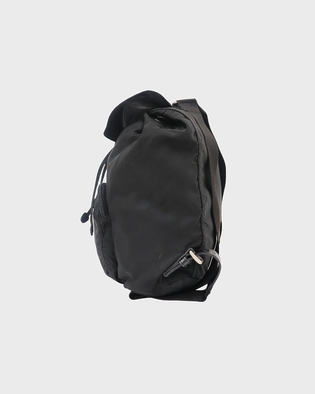 PRADA 三角ロゴ金具ナイロンリュックサック | Hedy