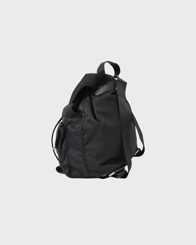 PRADA 三角ロゴ金具ナイロンリュックサック | Hedy