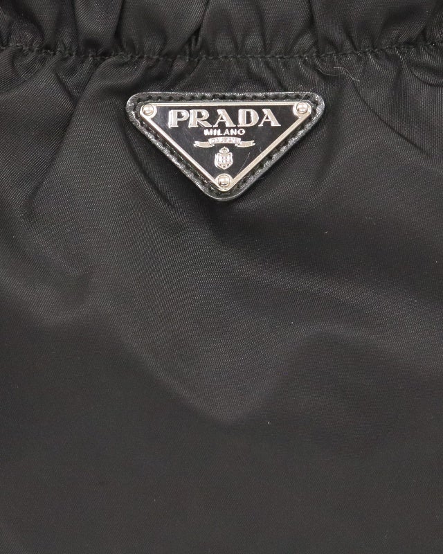 プラダ ハンドバッグ 2way ギャザー 三角ロゴ シルバー金具 ナイロン 黒 PRADA 三角ロゴ金具ナイロンギャザー2Wayバッグ | Hedy