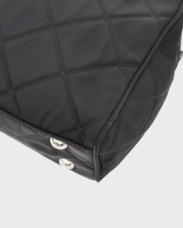 PRADA 三角ロゴ金具キルティングナイロンチェーントートバッグ | Hedy