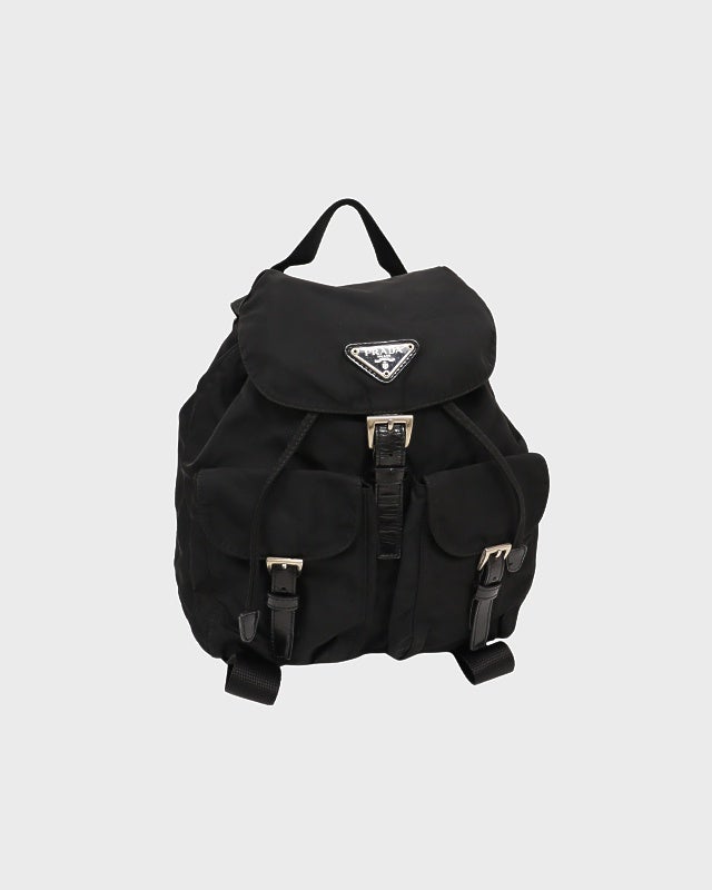 PRADA 三角ロゴ金具ナイロンリュックサック | Hedy