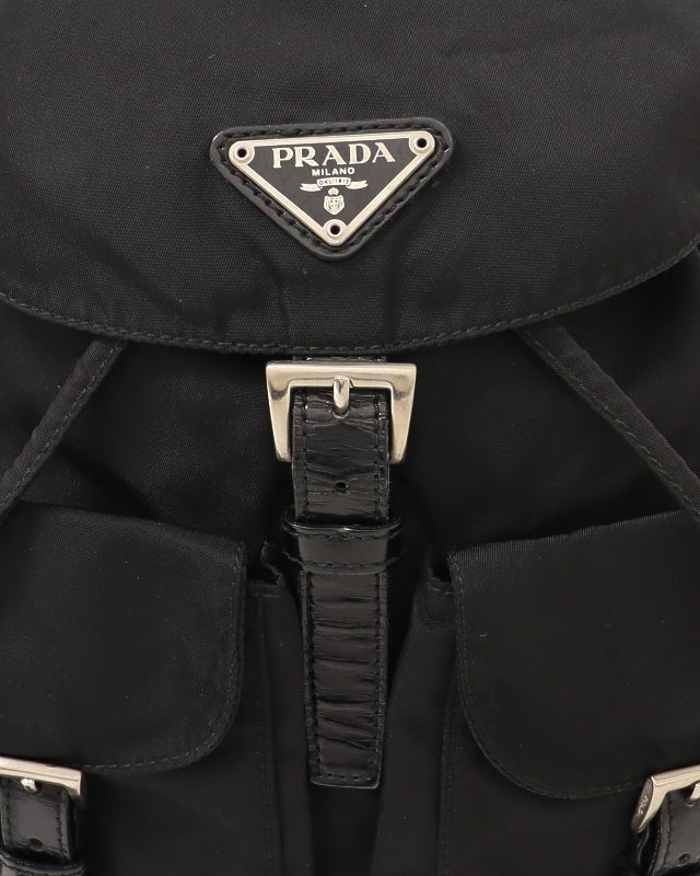PRADA 三角ロゴ金具ナイロンリュックサック | Hedy