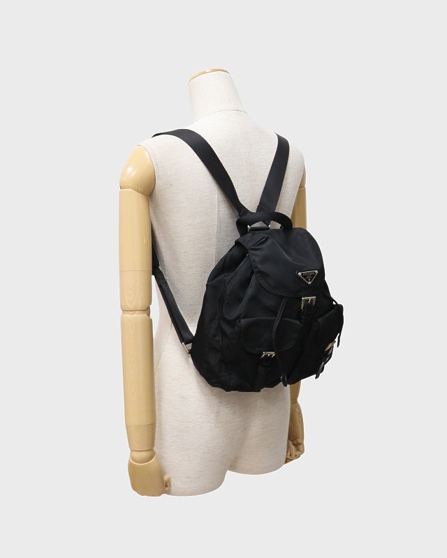 PRADA 三角ロゴ金具ナイロンリュックサック | Hedy PRADA 三角ロゴ金具ナイロンリュックサック | Hedy