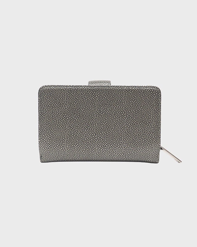 CHANEL財布　CHANELノベルティ キャビアコンパクト財布　シルバー金具 CHANEL キャビアスキンウォレット | Hedy