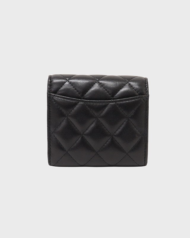 ブラック CHANEL マトラッセ コンパクトウォレット CHANEL マトラッセコンパクトウォレット | Hedy