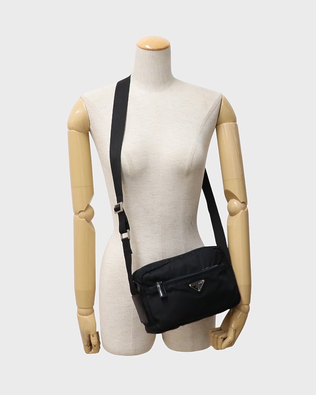 PRADA 三角ロゴ金具ナイロンショルダーバッグ | Hedy