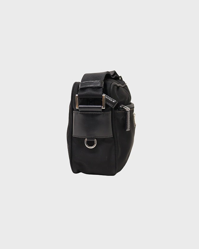 PRADA 三角ロゴ金具ナイロンショルダーバック | Hedy PRADA 三角ロゴ金具ナイロンショルダーバック | Hedy