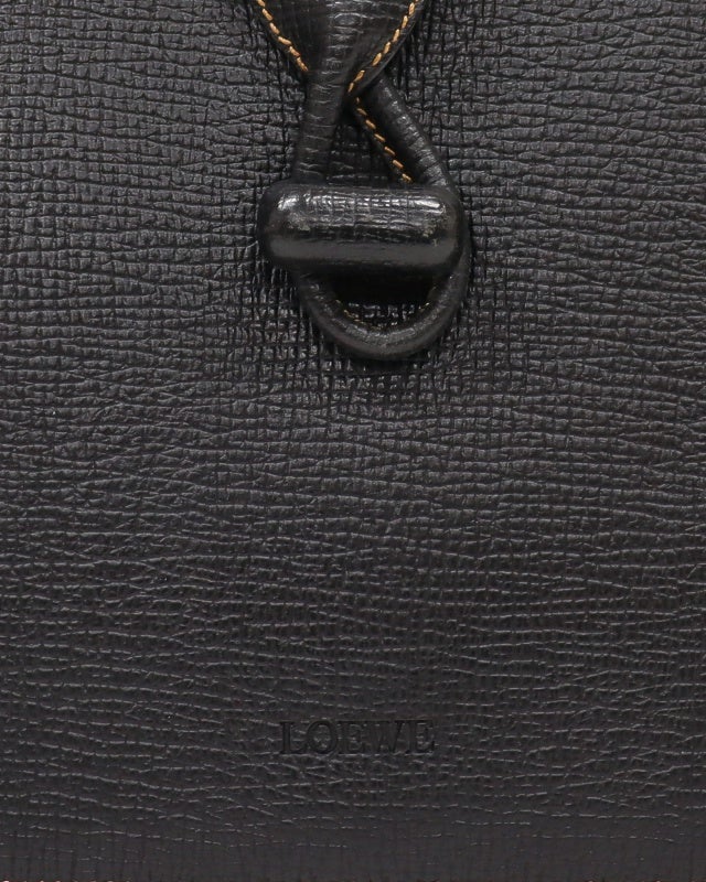 LOEWE ターンロックショルダーバッグ LOEWE ロゴ刻印ターンロックレザーショルダーバッグ | Hedy