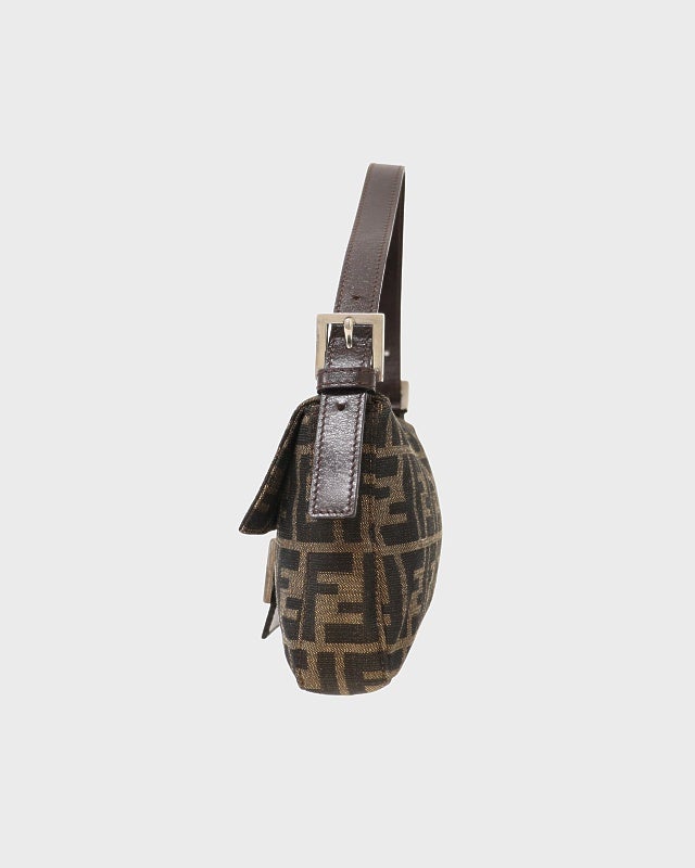 FENDI マンマバケット　ズッカ FENDI ズッカ柄 希少ブラック金具 マンマバケット ショルダーバッグ